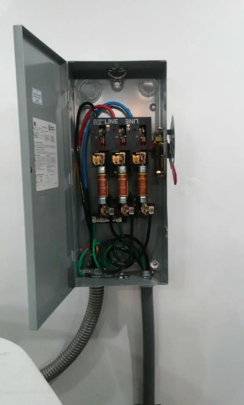 Three-phase disconnect switch installed for Electrical Wiring & Rewiring in Braidwood